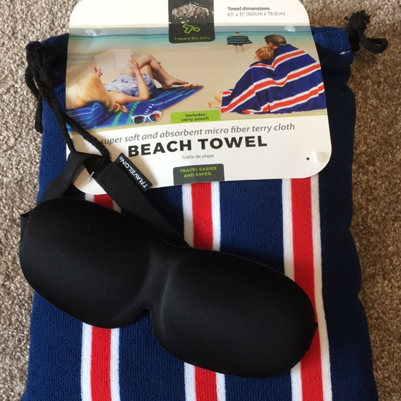 Traveling-Beach Towel Set-NWOT-Blue, Red & White - Picture 2 of 6